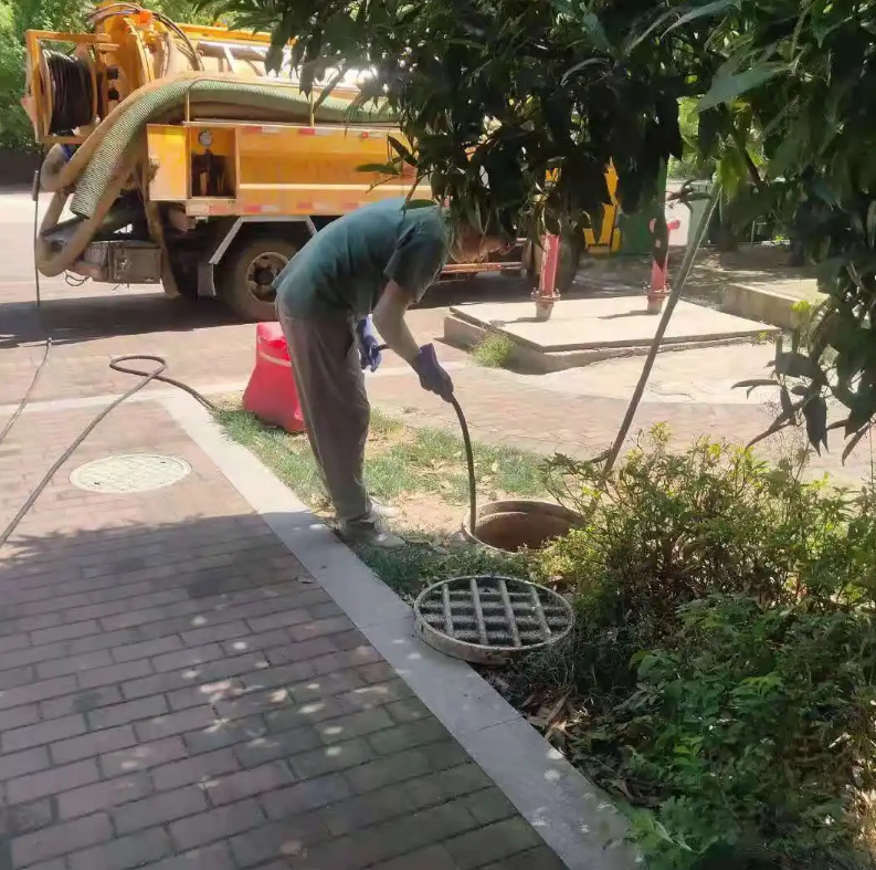 江陵市政排污管道清淤疏通——专业团队,让您全程省心!
